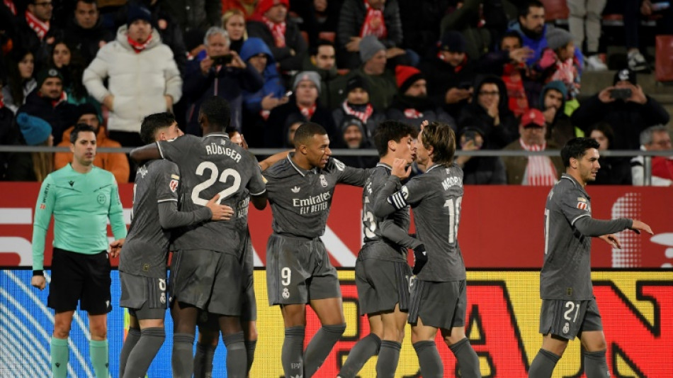 Bellingham e Mbappé dão vitória ao Real Madrid sobre o Girona; Barça tropeça