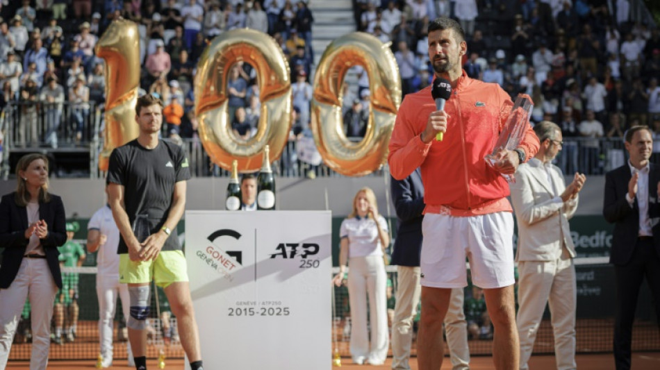 Djokovic conquista 100º título da carreira na véspera de Roland Garros