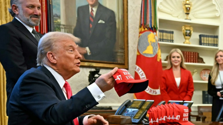 Trump dice que vender&aacute; permisos de residencia "dorados" por 5 millones de d&oacute;lares