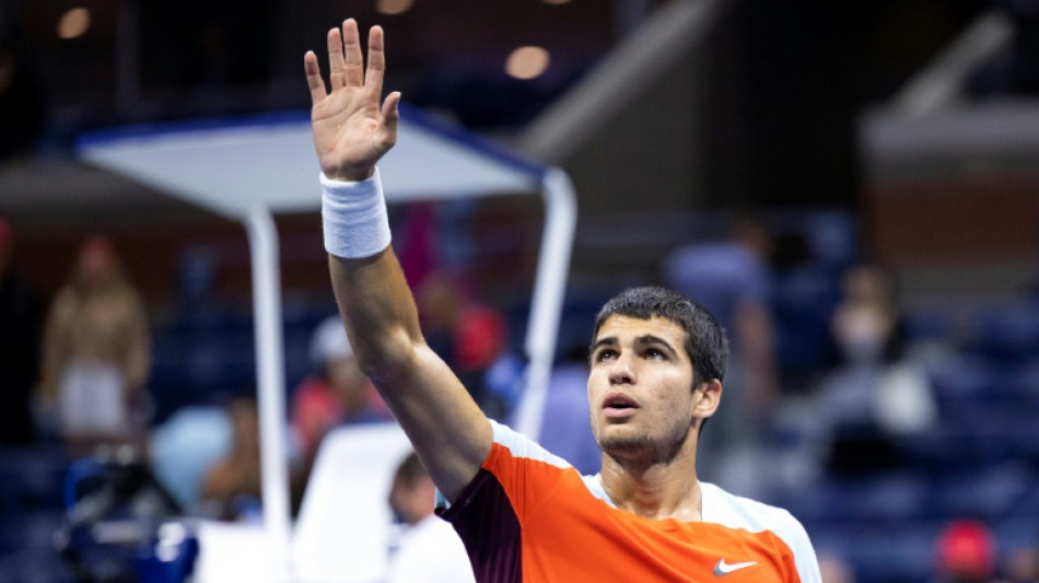 US Open: Alcaraz en demie apr&egrave;s 5h de jeu en sauvant une balle de match contre Sinner