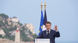 Macron, 'il blocco umanitario a Gaza è uno scandalo'