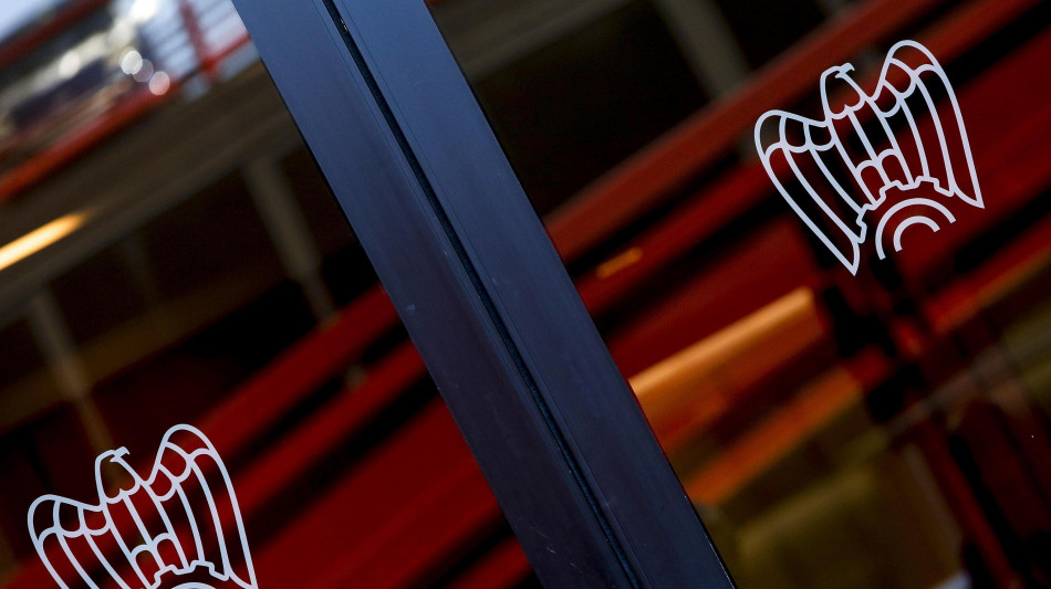 Confindustria: 'Peggiorato lo scenario, gi&agrave; incide lo shock energia'