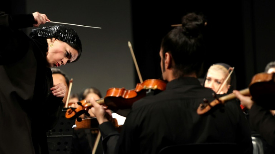 La primera directora de una orquesta en Irán rompe barreras