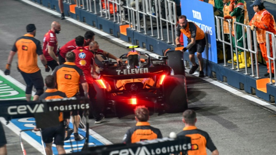 Piastri sets pace in chaotic Singapore second practice