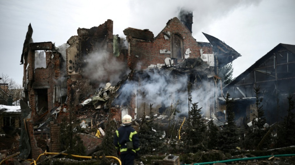 R&uacute;ssia lan&ccedil;a bombardeios na Ucr&acirc;nia &agrave;s v&eacute;speras do 4&ordm; anivers&aacute;rio da invas&atilde;o