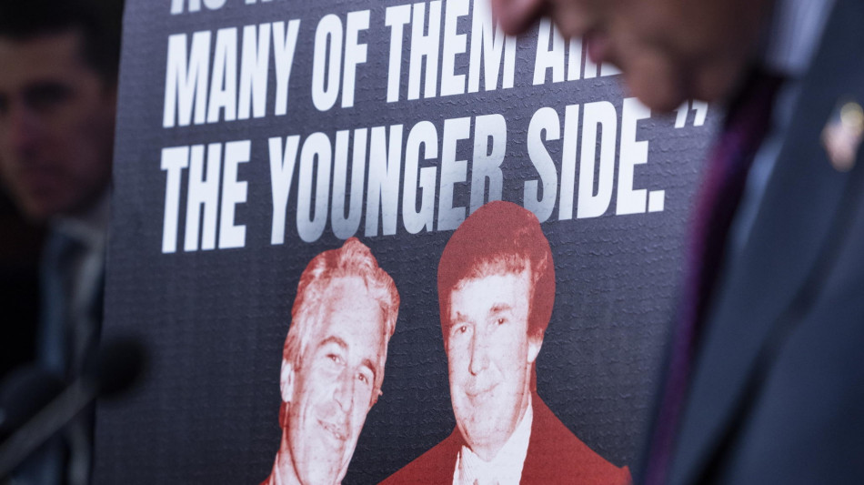 Usa, giudice boccia richiesta delle carte gran giur&igrave; su Epstein