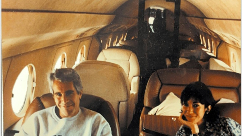 La c&oacute;mplice de Epstein se niega a responder preguntas en el Congreso de EEUU