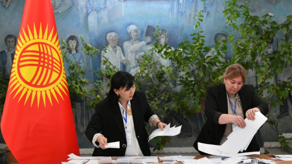 Au Kirghizstan, fin des l&eacute;gislatives anticip&eacute;es sans r&eacute;elle opposition