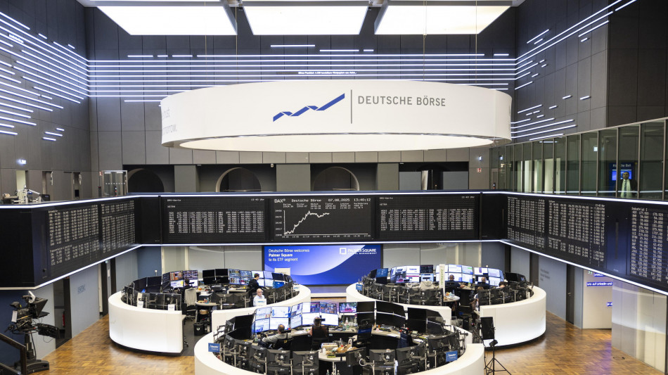 Borsa: Europa contrastata, Parigi +0,31%, Francoforte -0,2%