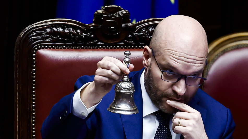 M5s, Camera "dopo taglio vitalizi, oggi abolisce adeguamento Istat"