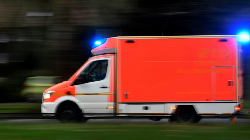Familienvater f&auml;llt in Rheinland-Pfalz von Buhne in Rhein und ertrinkt 