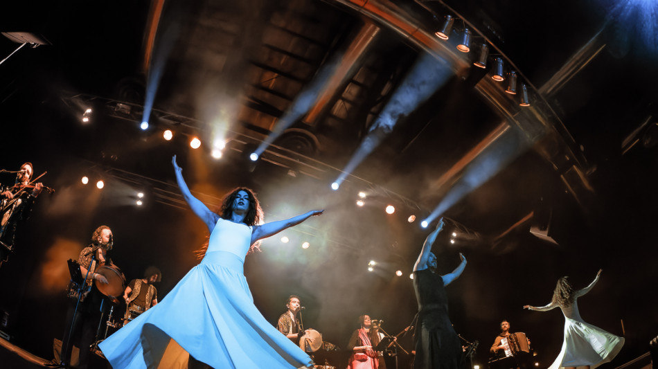 Torna Balamondo, il liscio abbraccia taranta e saltarello