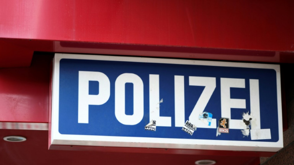 Polizist in Sachsen nach Aufruf zu Corona-Spaziergang aus Dienst entfernt
