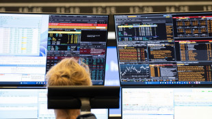 Borsa: l'Europa avanti piano in attesa della Fed, Milano +0,5%