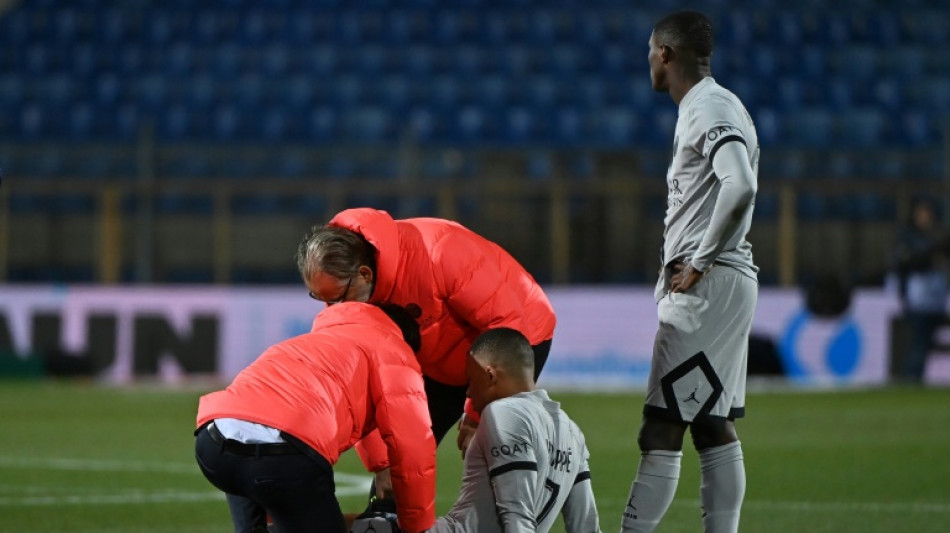 L1: Mbapp&eacute; bless&eacute; au bout de 20 minutes &agrave; 13 jours de PSG-Bayern, Galtier "pas inquiet"
