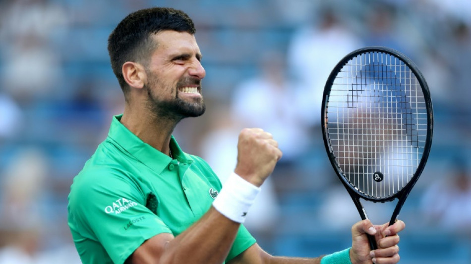 Djokovic volta à final de Miami e vai lutar por seu 100º título