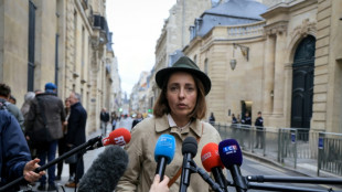 Una l&iacute;der sindical llama a "subir de nivel" las protestas sociales en Francia con una huelga el 5 de noviembre