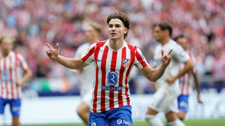 Julián Álvarez comanda o Atlético na goleada sobre o Real Madrid