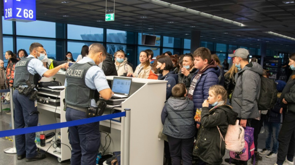 Warnung vor Belastung von Kindern durch zu langsame Verteilung von Fl&uuml;chtlingen