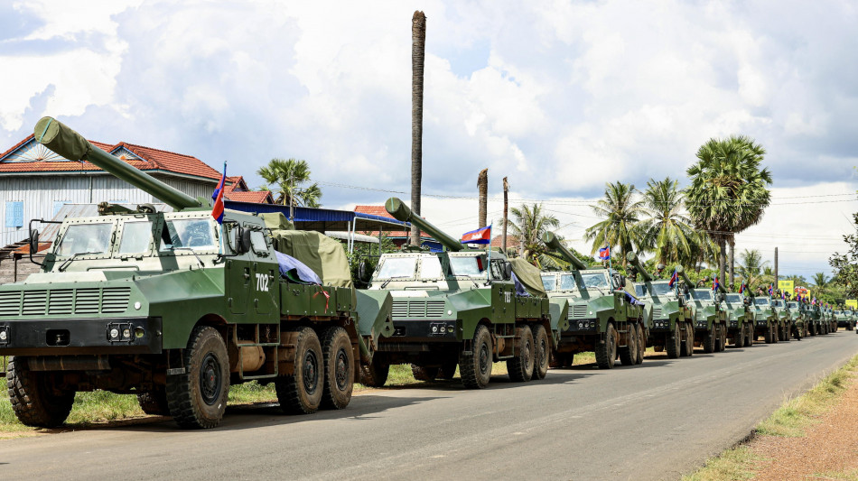 La Thailandia sospende accordo di pace con la Cambogia