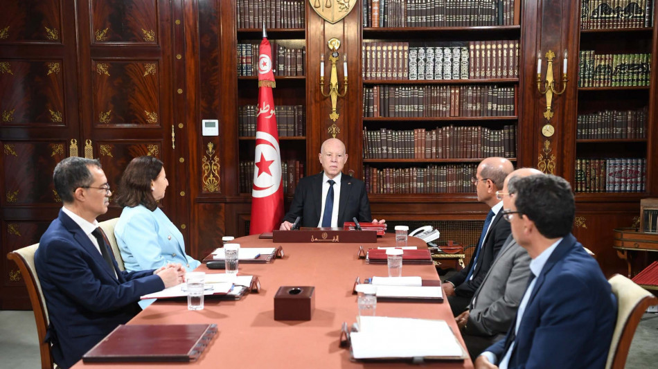 Presidente Tunisia Saied, dietro alcuni blackout ci sono atti premeditati