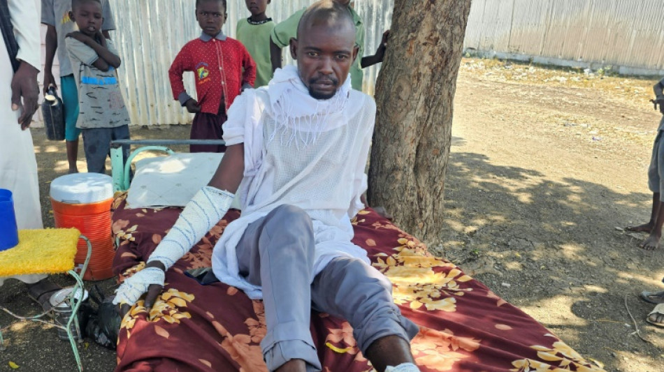 De luto pero sin alternativa: sudaneses vuelven a una mina bombardeada por Egipto