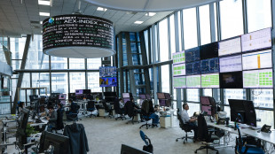 Borsa: l'Europa cauta, Milano controcorrente allunga a +1,3%