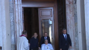 Il Papa a sorpresa nella basilica di San Pietro