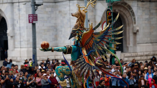 Messico, gli 'alebrijes' colorano le strade della capitale