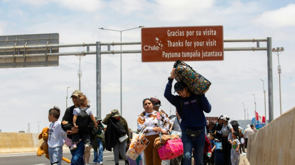 Peru declares state of emergency over expected migrant surge from Chile