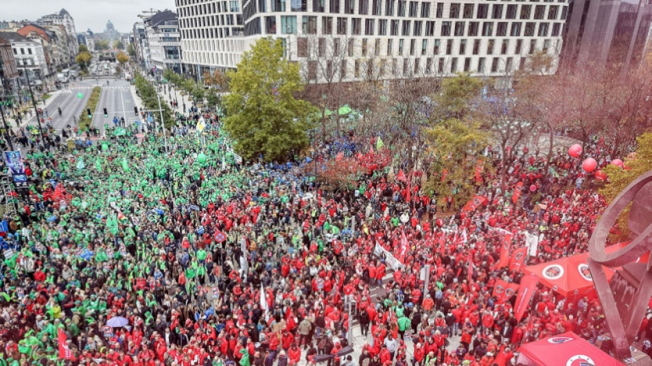 Belgique: manifestation massive &agrave; Bruxelles contre le budget "brutal" du gouvernement