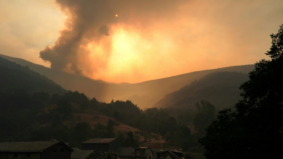 Un muerto en un incendio forestal en una región de España ya afectada este verano