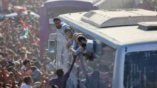 Des mois sans avocat ni proc&egrave;s: le "trou noir" de prisonniers Palestiniens en Isra&euml;l