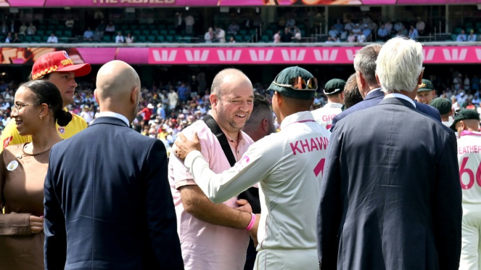 Bondi shooting responders honoured at Sydney Ashes Test