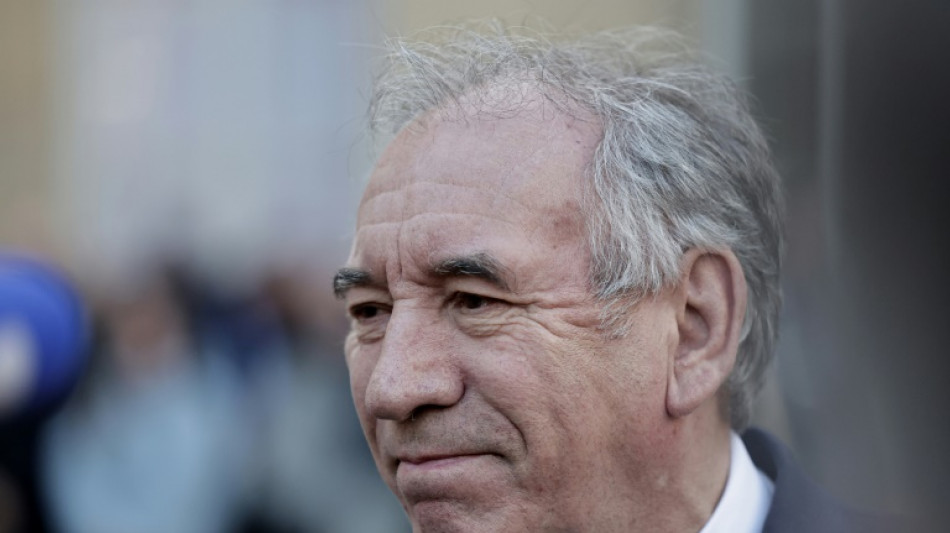 Mayotte: d&eacute;placement d&eacute;cal&eacute; d'un jour pour Bayrou, en qu&ecirc;te de "solutions concr&egrave;tes"