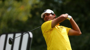 Chacarra takes lead as McIlroy falls away in Delhi