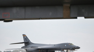 EUA retira todos os seus bombardeiros de base a&eacute;rea brit&acirc;nica ap&oacute;s "amea&ccedil;as"