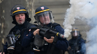 Clashes break out in Paris, other cities amid fresh protests