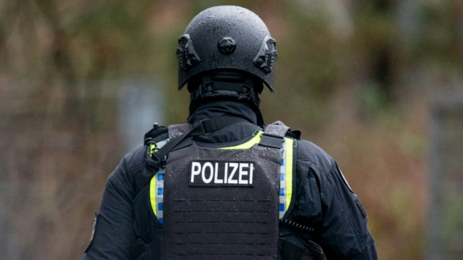 Ermittler in Hessen heben Drogenlabor und F&auml;lscherwerkstatt aus