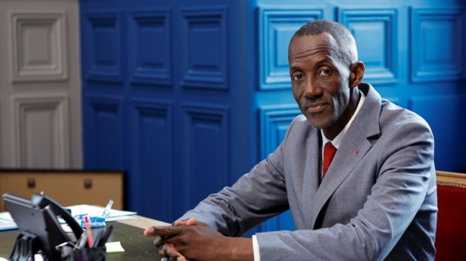 La elecci&oacute;n de un alcalde negro pone a Francia ante el espejo del racismo