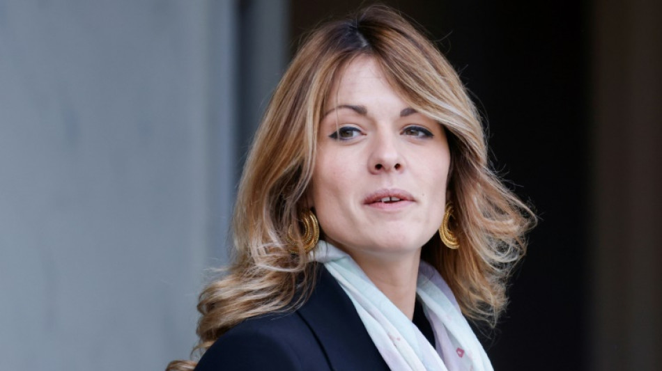 Le gouvernement annonce une nouvelle loi immigration, pr&eacute;sent&eacute;e "d&eacute;but 2025" au Parlement