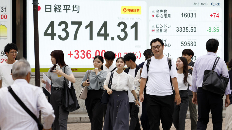 Borsa: Asia positiva, Tokyo brinda a dimissioni Ishiba