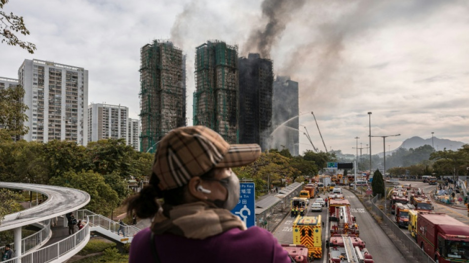 A Hong Kong, au moins 83 morts et 250 disparus dans le pire incendie depuis des décennies