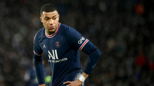 C1: Mbapp&eacute; touch&eacute; &agrave; l'entra&icirc;nement, incertain pour Real-PSG (m&eacute;dias)