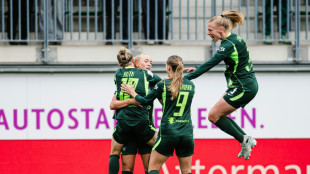 Wolfsburg bleibt an Bayern dran, Frankfurt siegt in Stuttgart