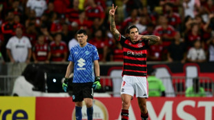 Flamengo goleia Bolívar (4-0) e é 2º do Grupo E da Libertadores