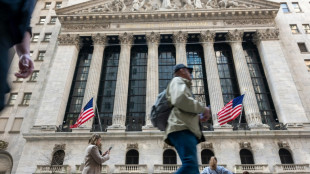 Wall Street ouvre en hausse, ne croit pas &agrave; l'escalade au Moyen-Orient