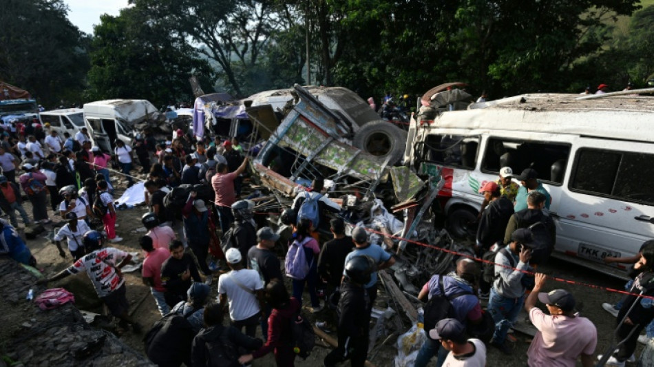 Guerrilleros disidentes asumen la autor&iacute;a del atentado con 21 muertos en Colombia