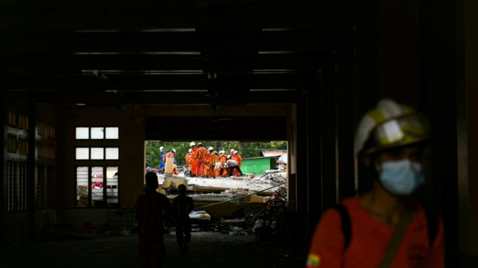 Suche nach Verschütteten nach Erdbeben in Myanmar und Thailand dauert an