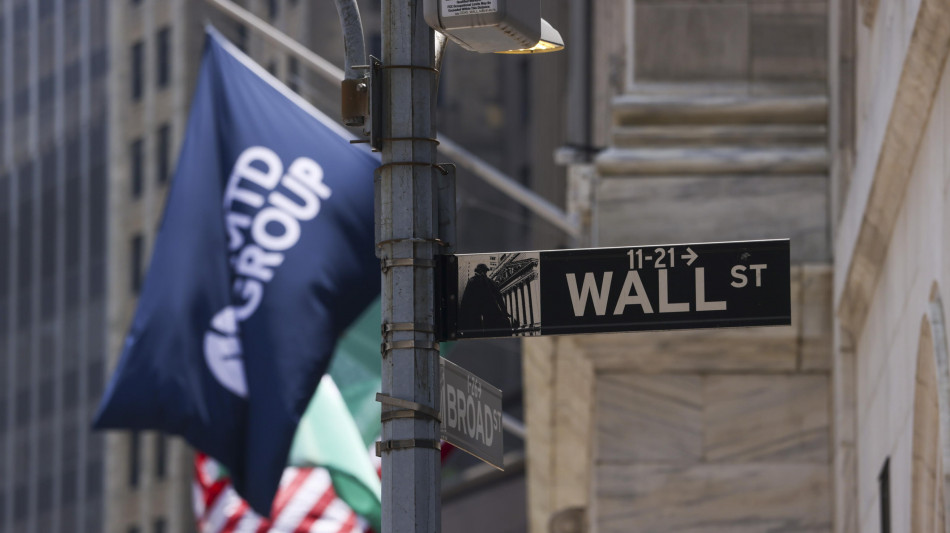 Wall Street apre positiva nonostante lo shutdown, Dj +0,21%